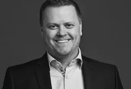 Bild som illustrerar Stefan Axelsson från Småland till världen