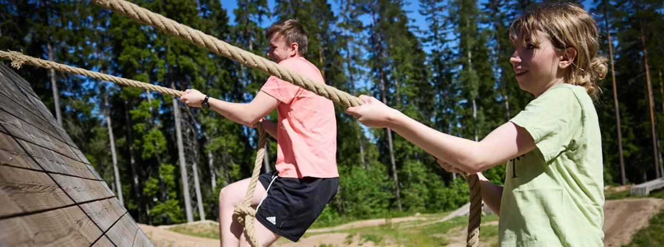 Image illustrating Isaberg Hinderbana